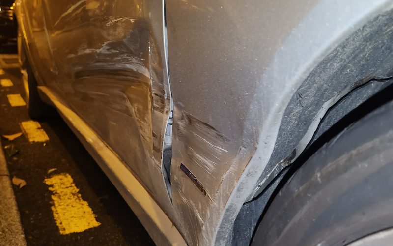 Photo d'un véhicule décrit par son propriétaire avant estimation